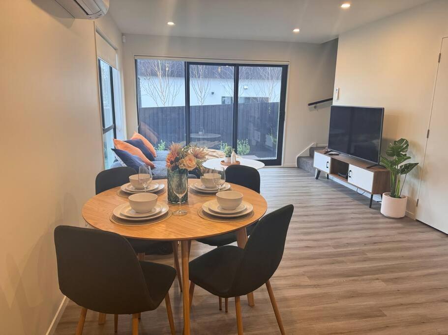 Cbd Luxury Parkside Living 2 Bedroom With Parking Крайстчерч Екстер'єр фото