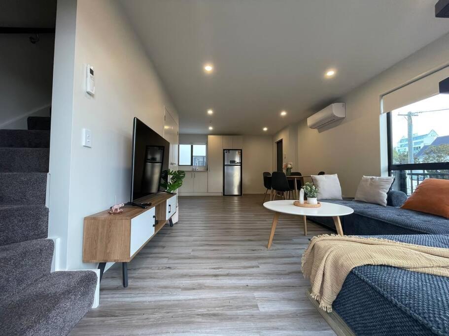 Cbd Luxury Parkside Living 2 Bedroom With Parking Крайстчерч Екстер'єр фото