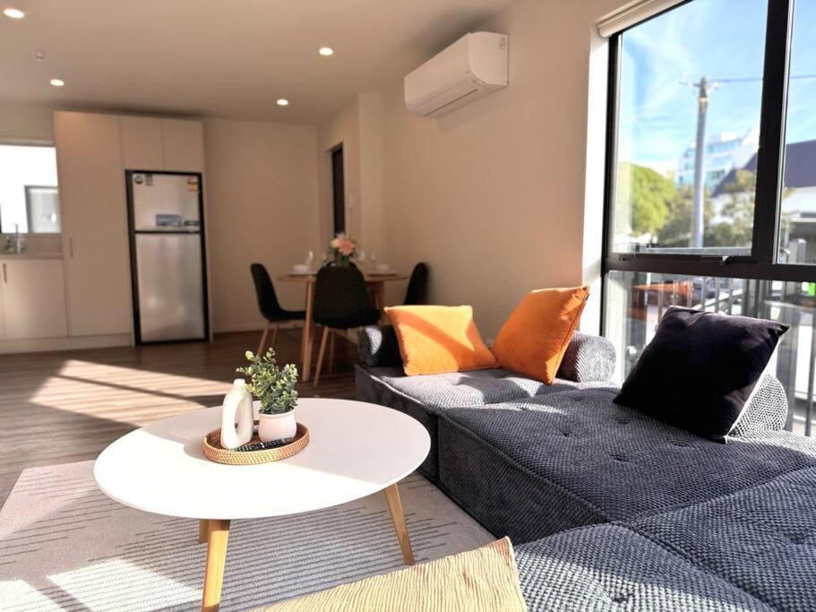 Cbd Luxury Parkside Living 2 Bedroom With Parking Крайстчерч Екстер'єр фото